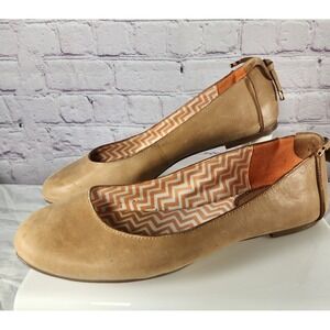 Tommy Hilfiger Ballet Flats Caramel Tan Leather Tie on Heel Women's Size 9